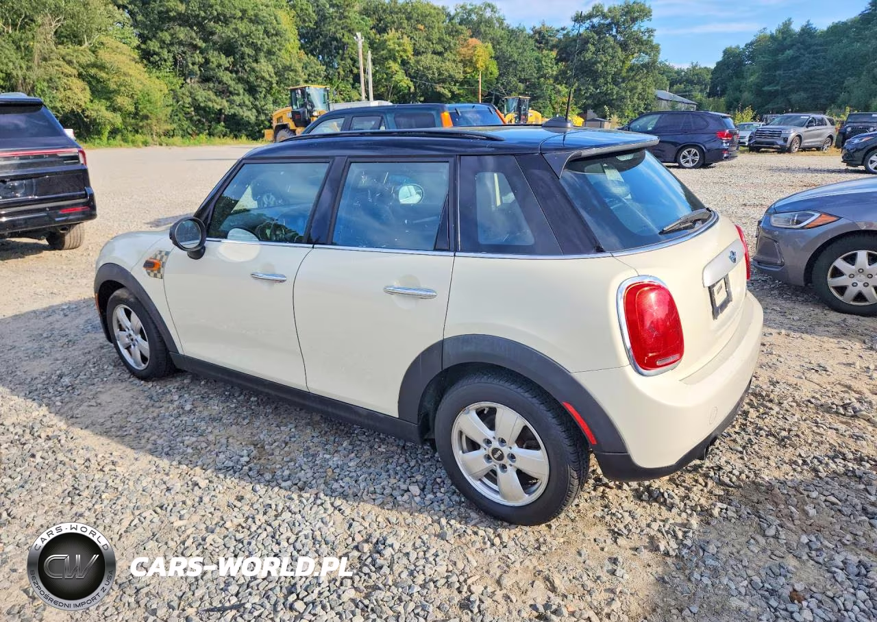 2015 Mini Cooper VIN:WMWXS5C54FT831292 - 2
