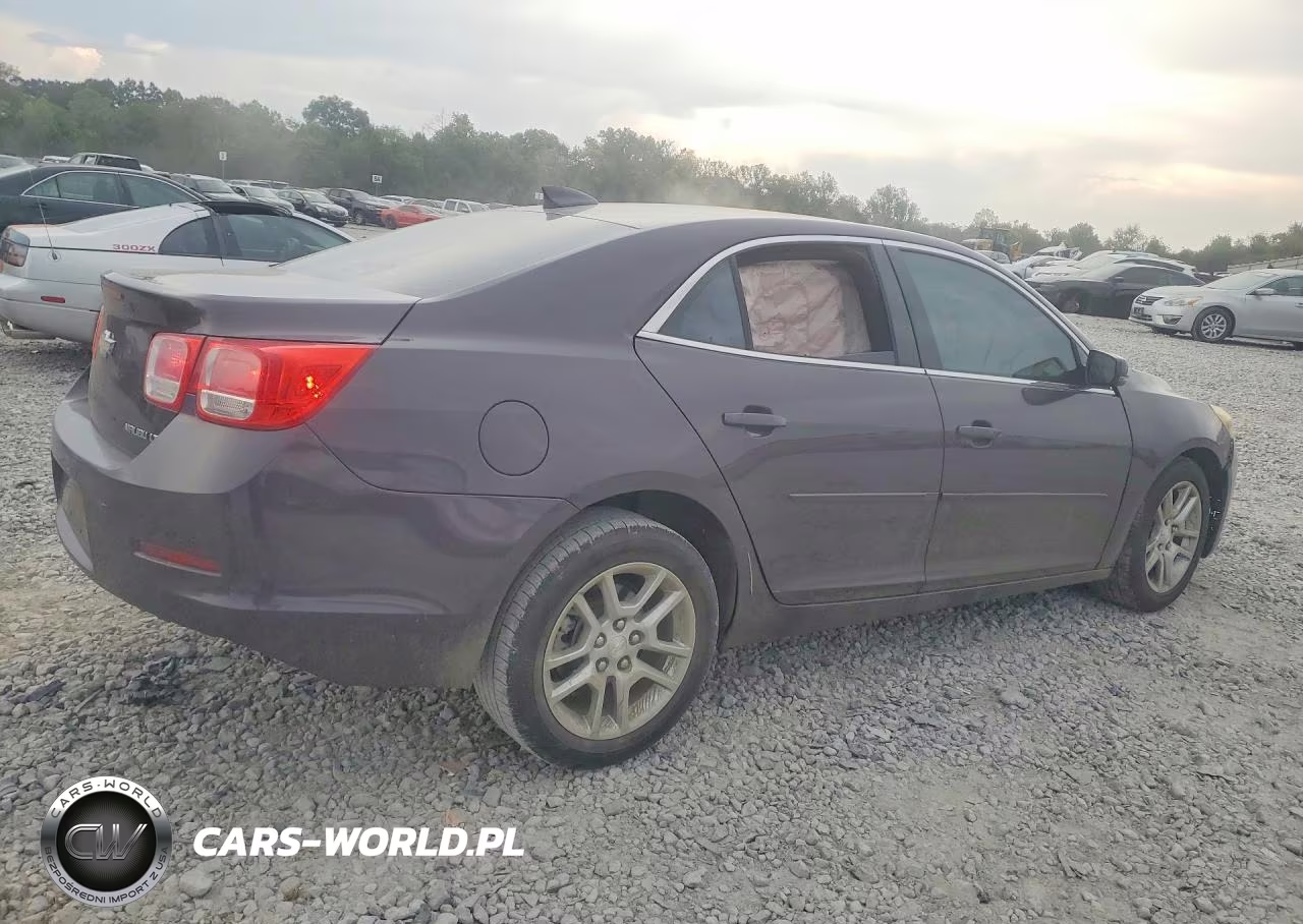 2015 Chevrolet Malibu 1Lt VIN:1G11C5SL2FF255408 - 3