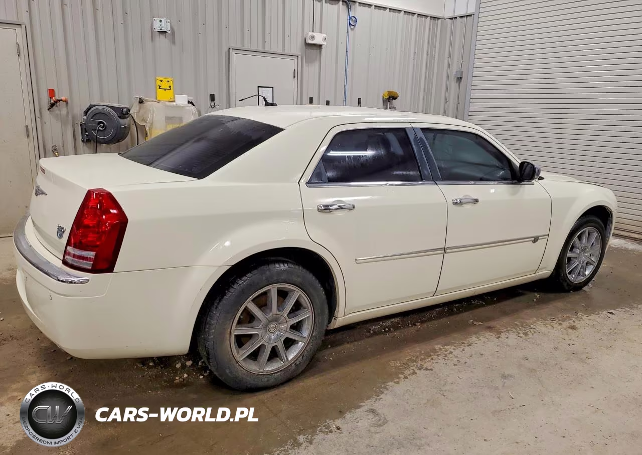 2008 Chrysler 300C VIN:2C3LK63H48H272140 - 3