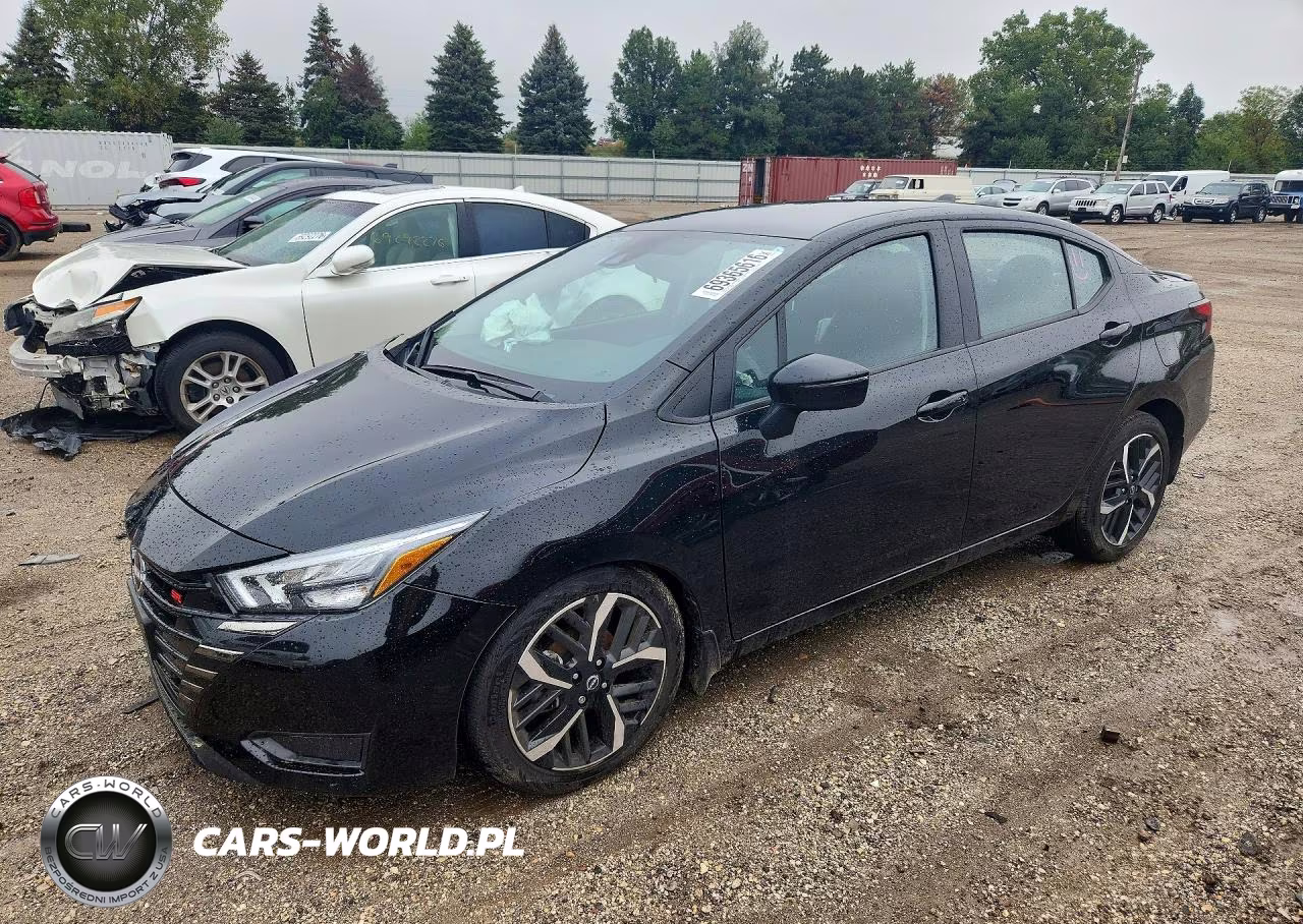 2025 Nissan Versa Sr