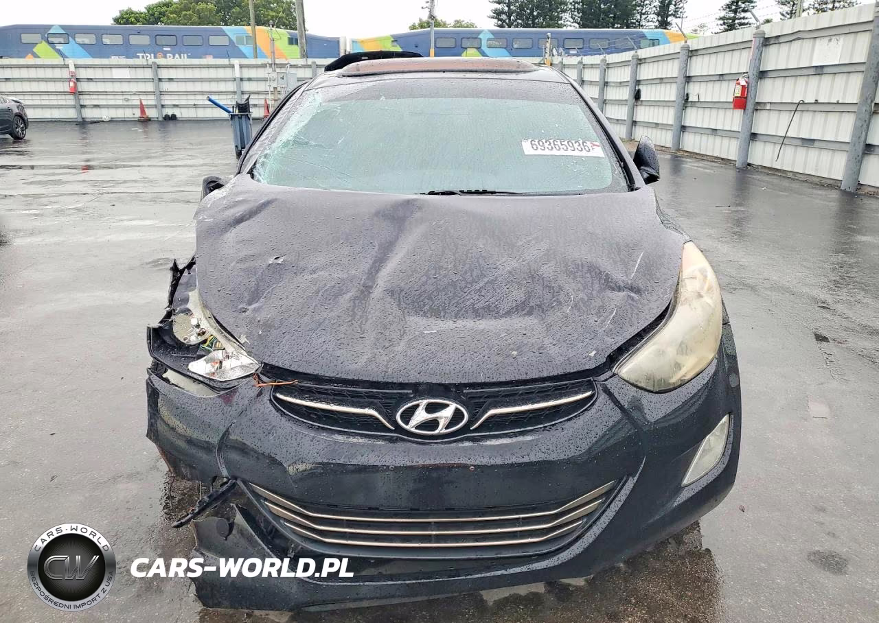 2013 Hyundai Elantra Limited VIN:KMHDH4AE3DU697329 - 5