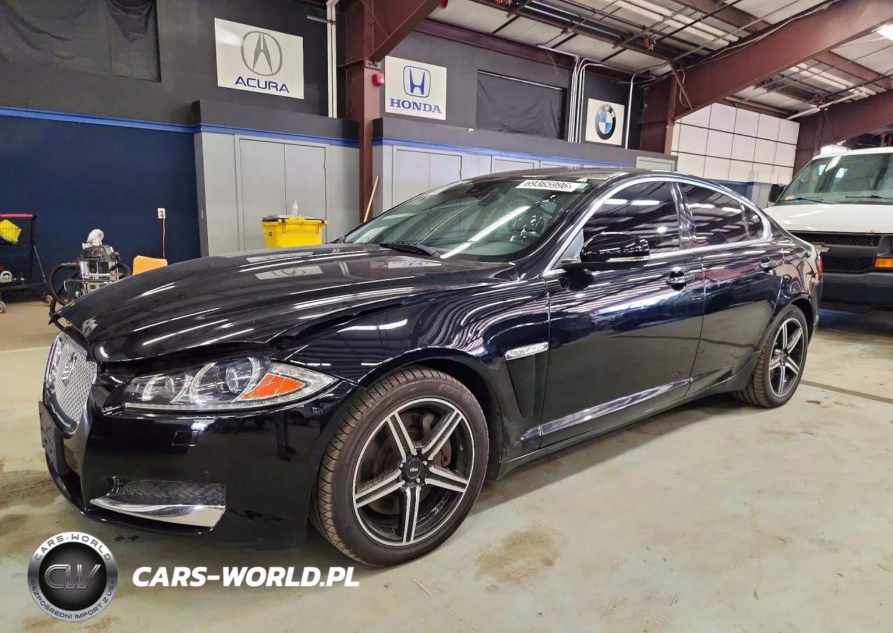 2013 Jaguar Xf