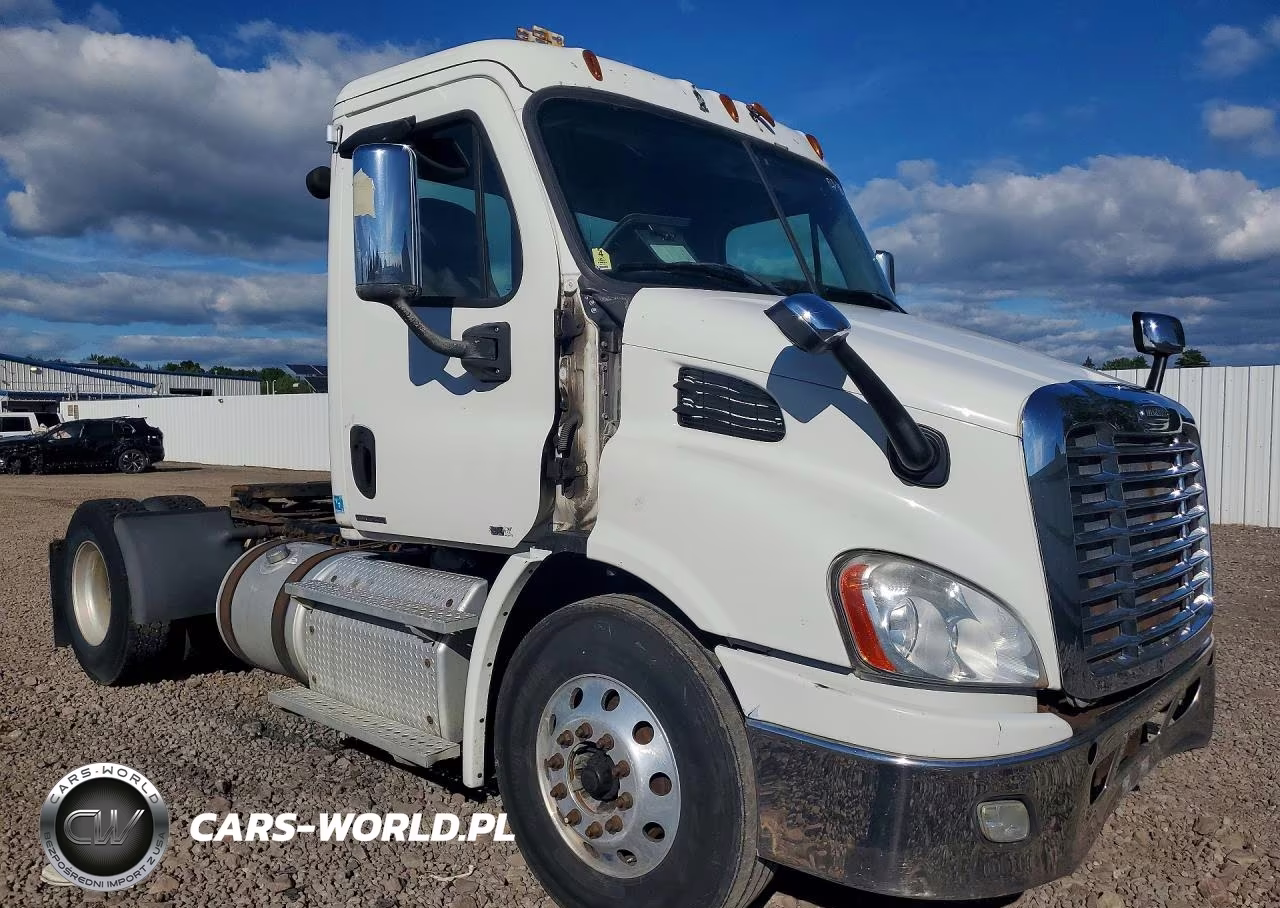 2012 Freightliner Cascadia 113 VIN:1FUBGADV1CSBS4878 - 4