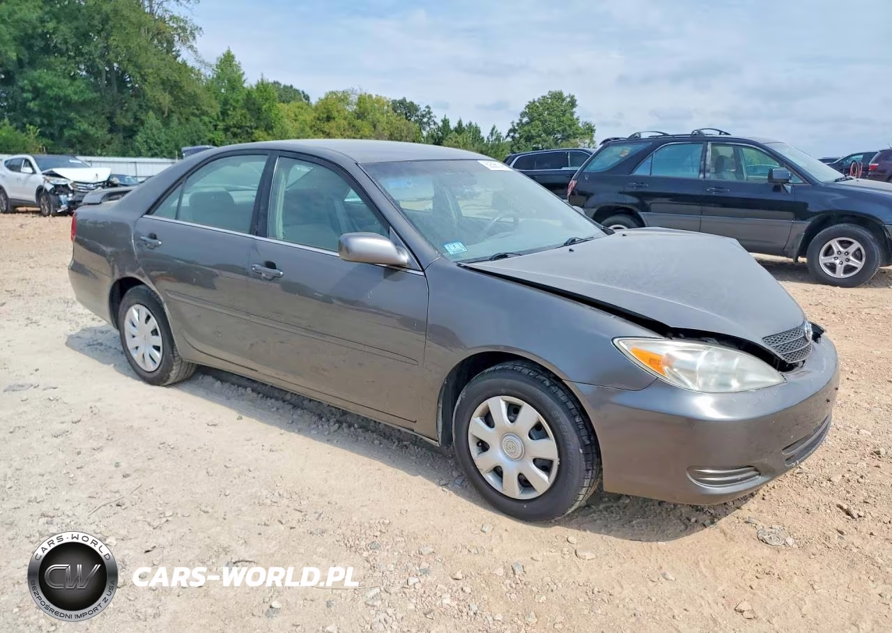 2004 Toyota Camry Le VIN:4T1BE32K04U892724 - 4