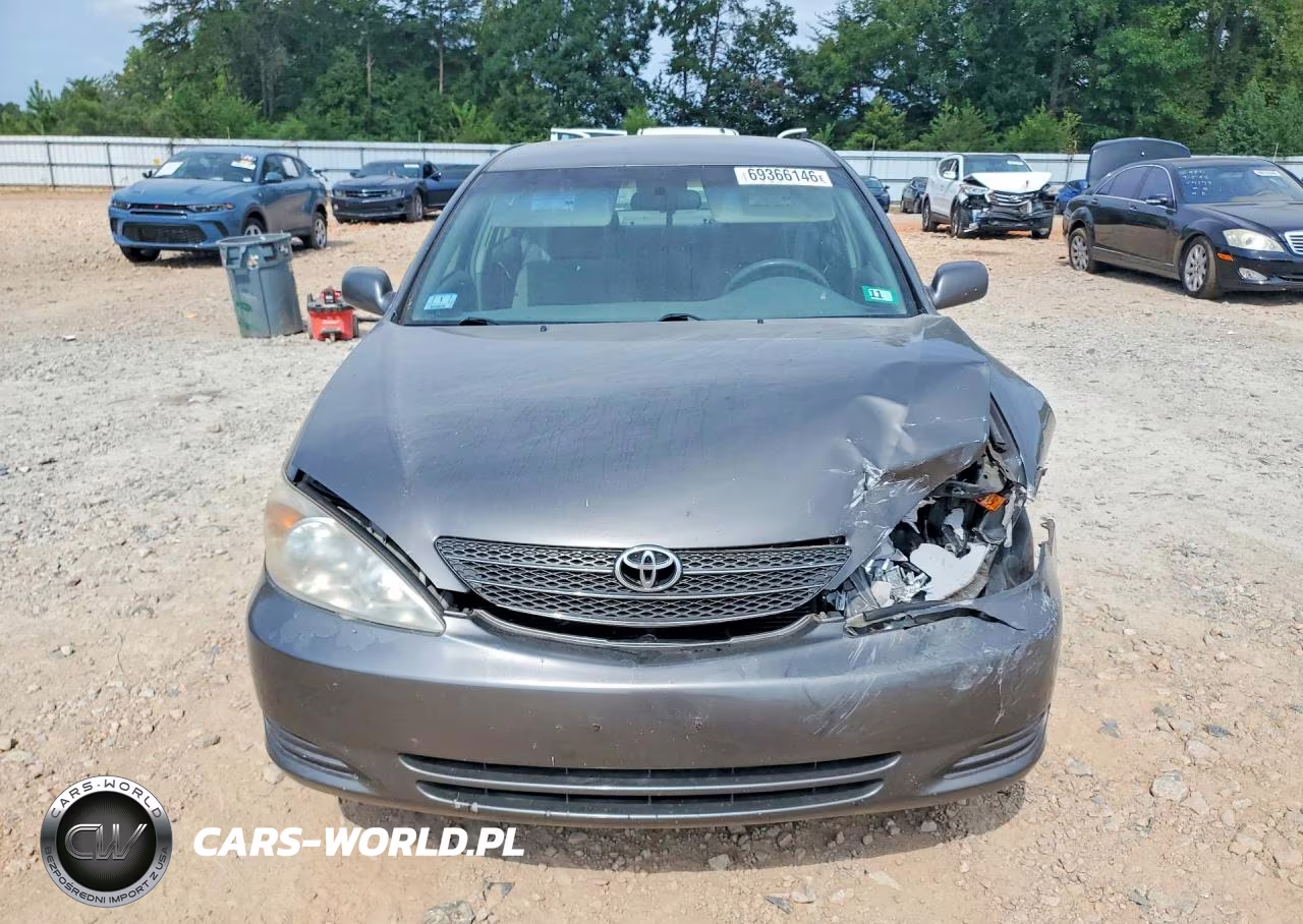 2004 Toyota Camry Le VIN:4T1BE32K04U892724 - 5