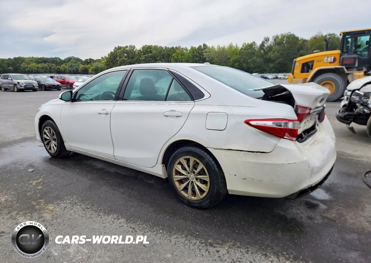 2016 Toyota Camry Le VIN:4T1BF1FK2GU116224 - 2