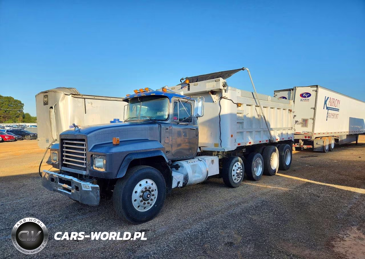2001 Mack Rd688S Dump Truck