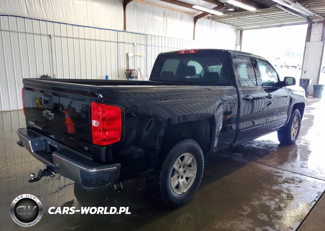 2018 Chevrolet Silverado K1500 Lt VIN:1GCVKREC9JZ117984 - 3