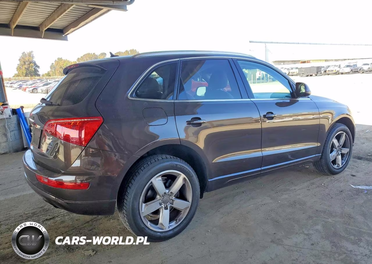 2011 Audi Q5 Premium Plus VIN:WA1LFAFPXBA025601 - 3