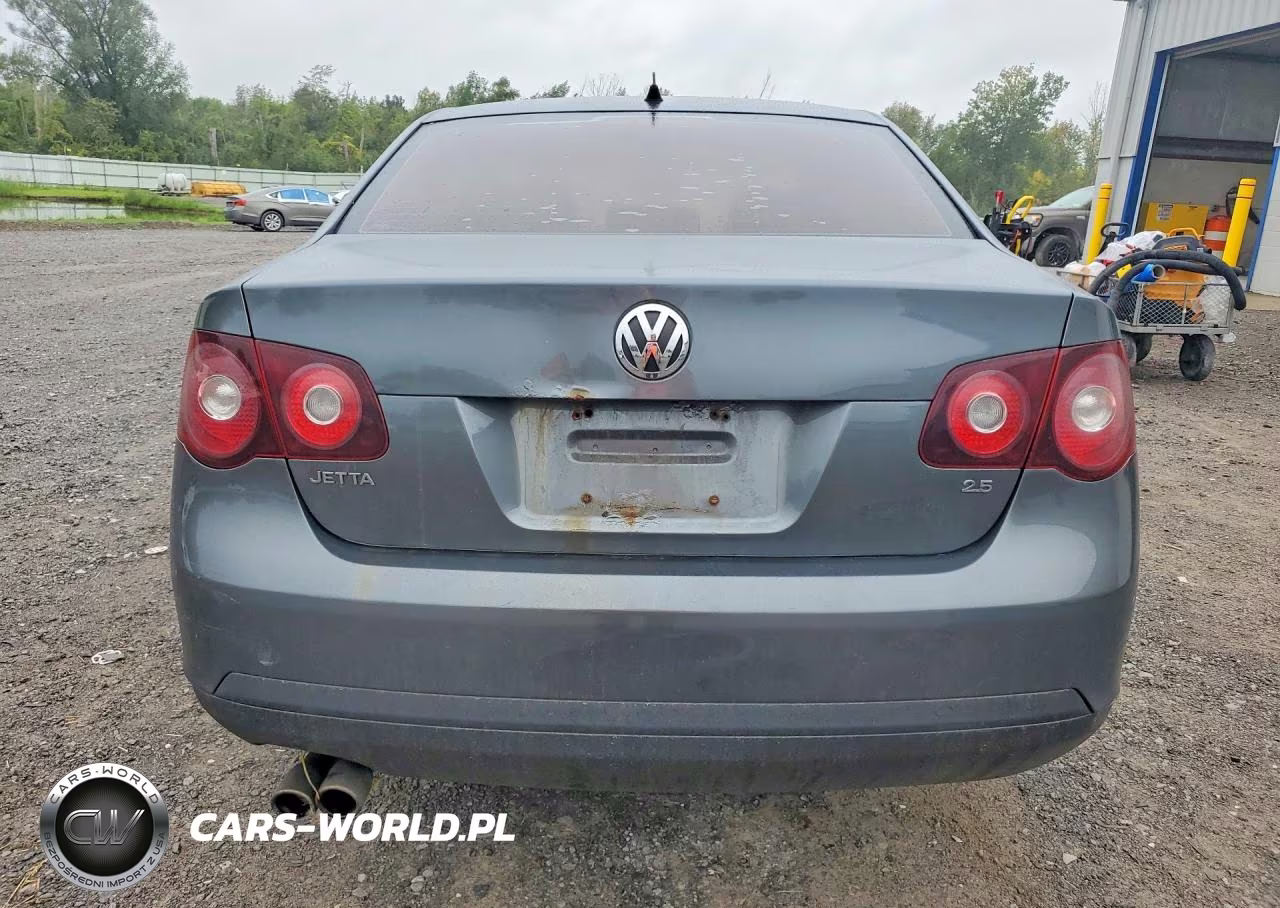 2010 Volkswagen Jetta S VIN:3VWJZ7AJ1AM003561 - 6