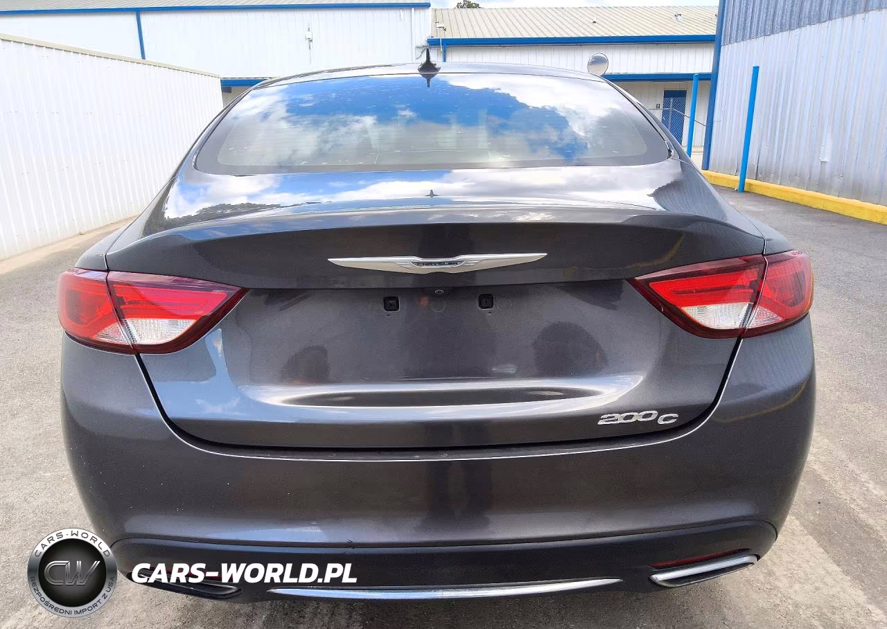 2015 Chrysler 200 VIN:1C3CCCCGXFN548988 - 6
