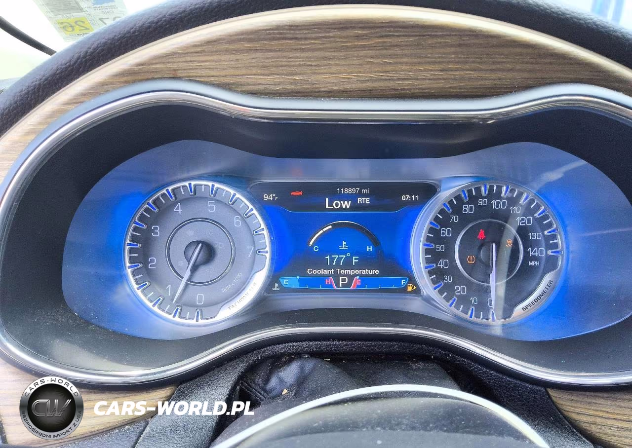 2015 Chrysler 200 VIN:1C3CCCCGXFN548988 - 9