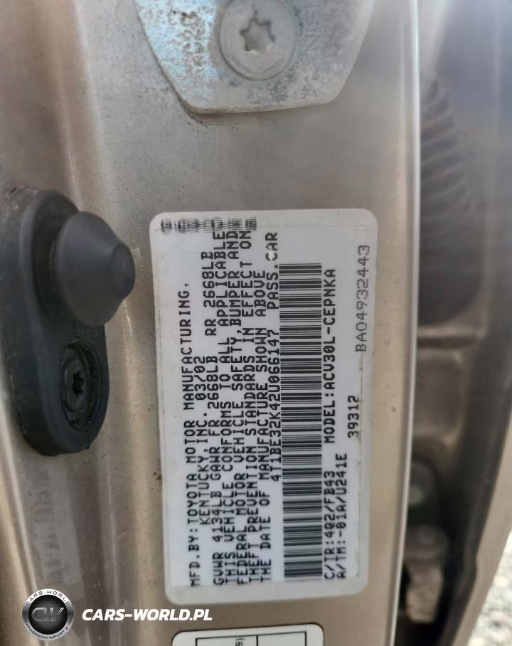 2002 Toyota Camry Le VIN:4T1BE32K42U066147 - 12