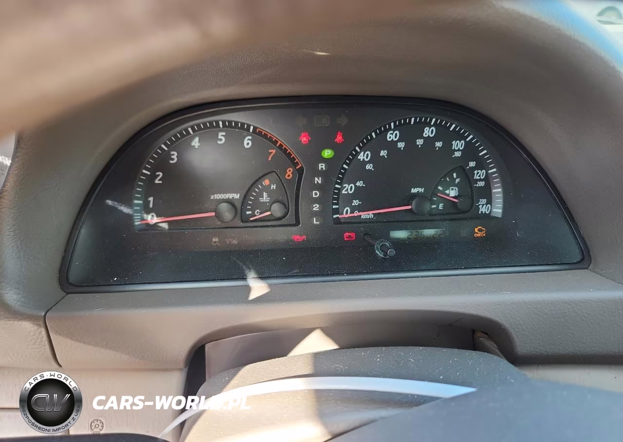 2002 Toyota Camry Le VIN:4T1BE32K42U066147 - 9