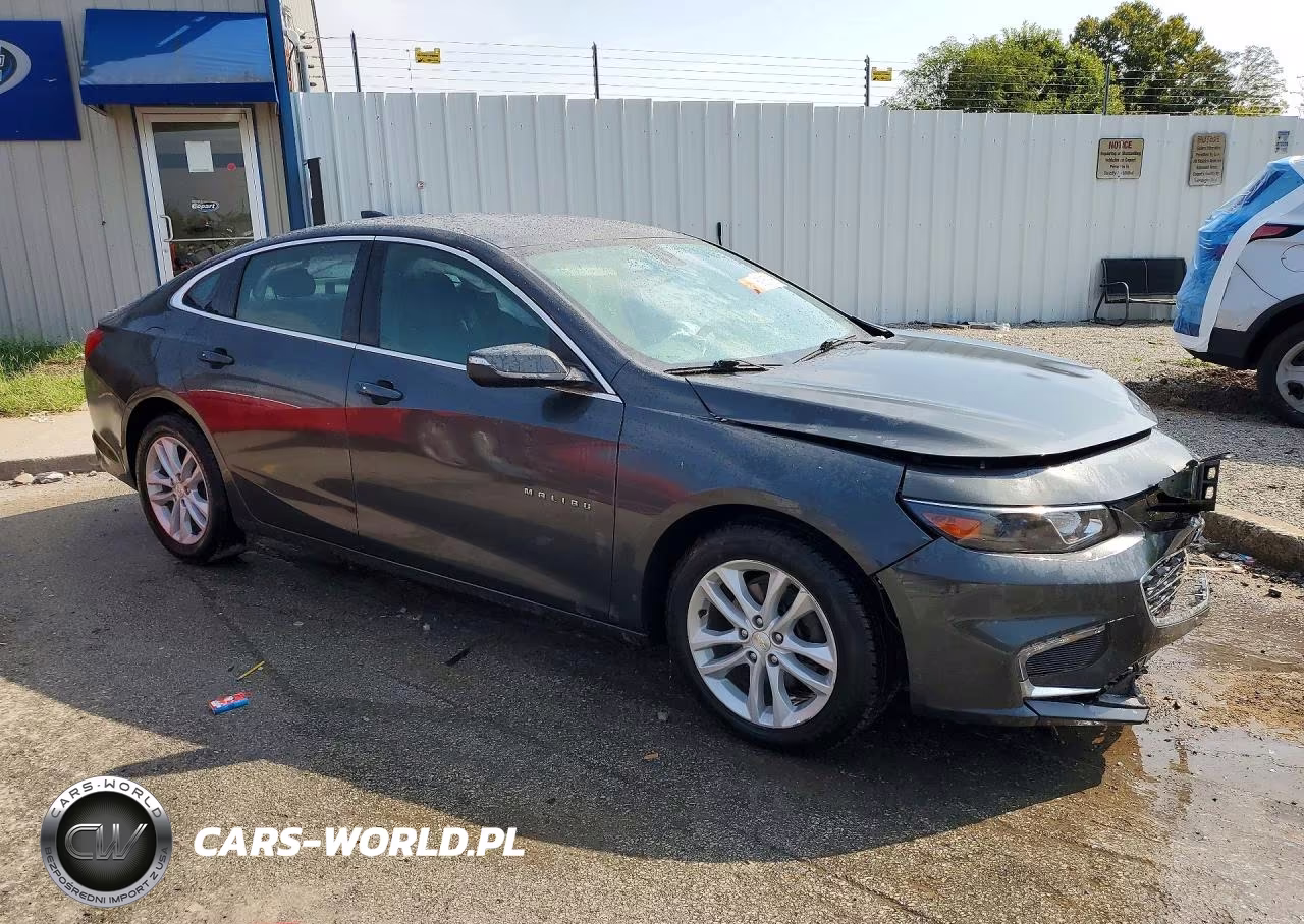 2018 Chevrolet Malibu Lt VIN:1G1ZD5ST7JF123088 - 4