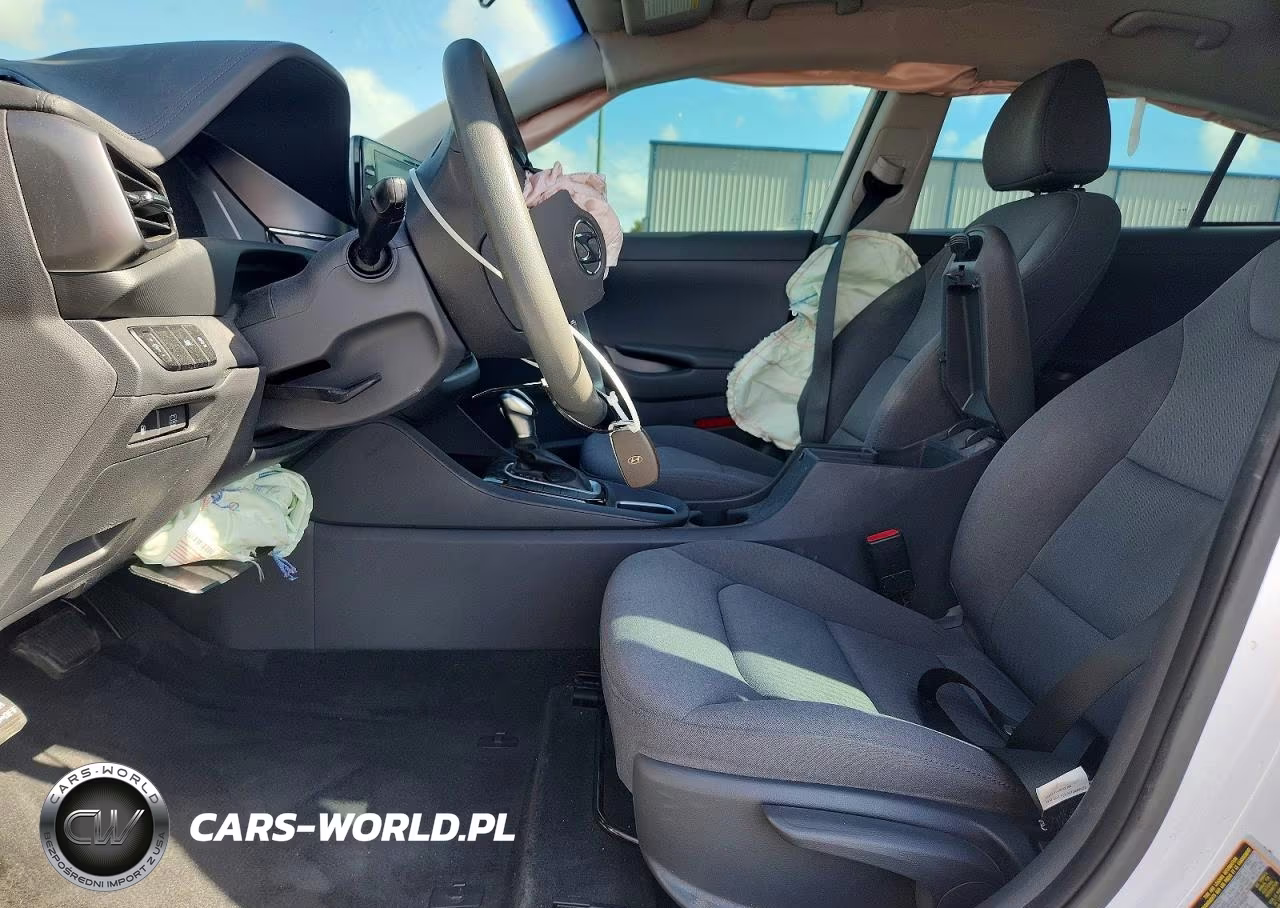 2020 Hyundai Ioniq Blue VIN:KMHC65LCXLU215845 - 7