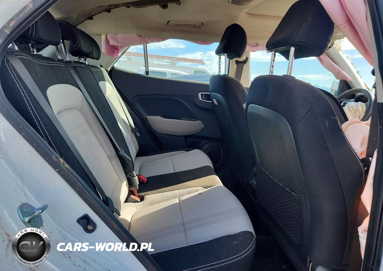 2026 Hyundai Venue Sel VIN:KMHRC8A38TU433192 - 10