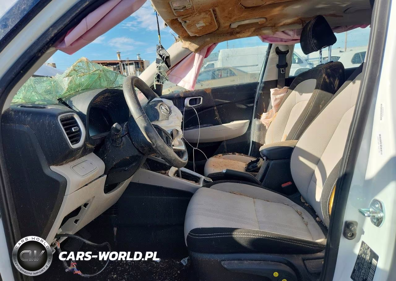 2026 Hyundai Venue Sel VIN:KMHRC8A38TU433192 - 7