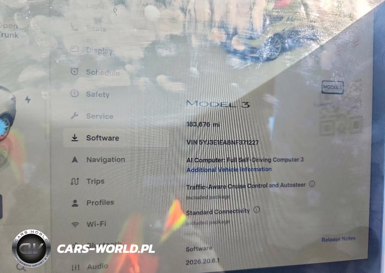 2022 Tesla Model 3 VIN:5YJ3E1EA8NF371227 - 9