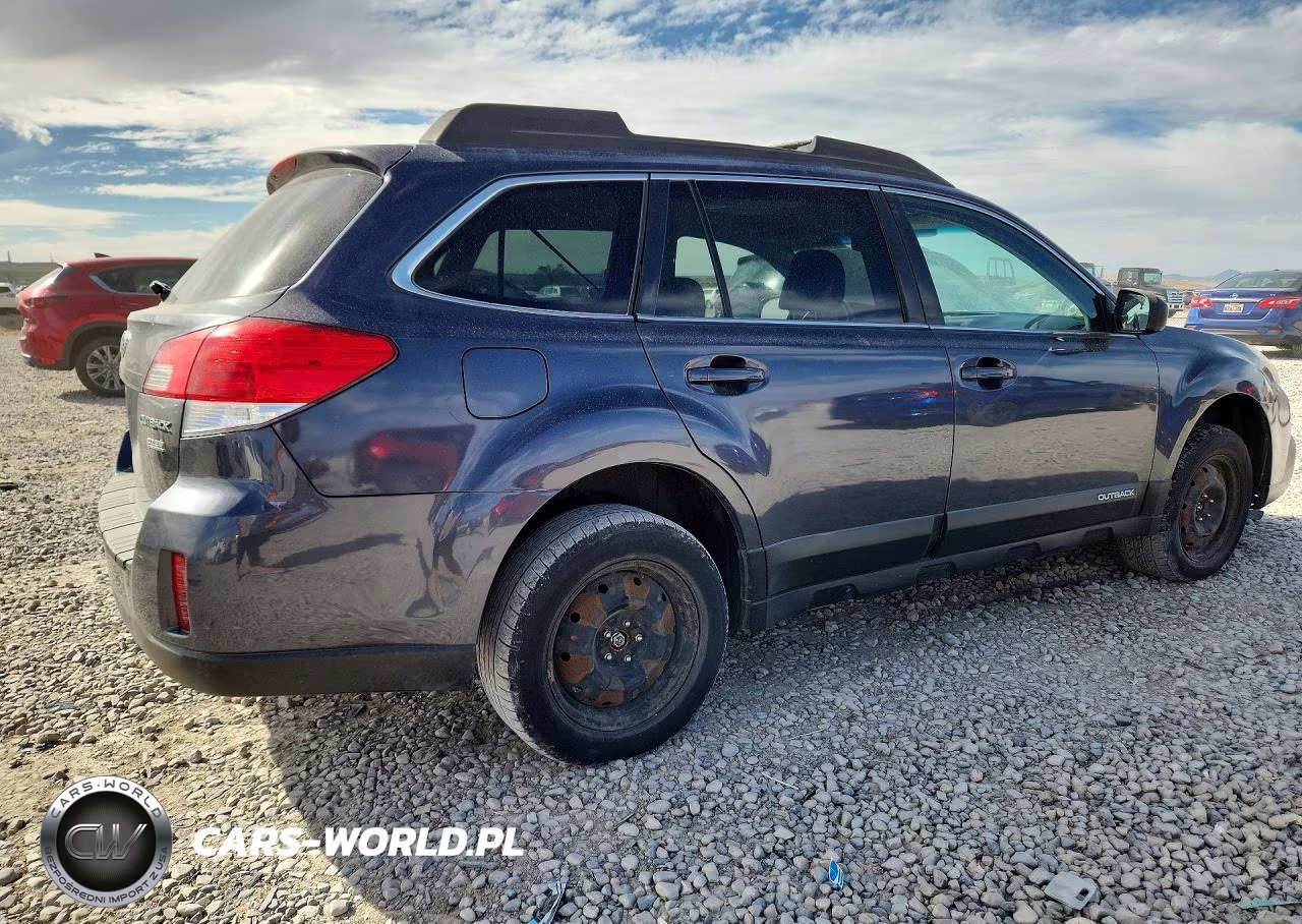 2013 Subaru Outback 2.5I Premium VIN:4S4BRBGCXD3205335 - 3