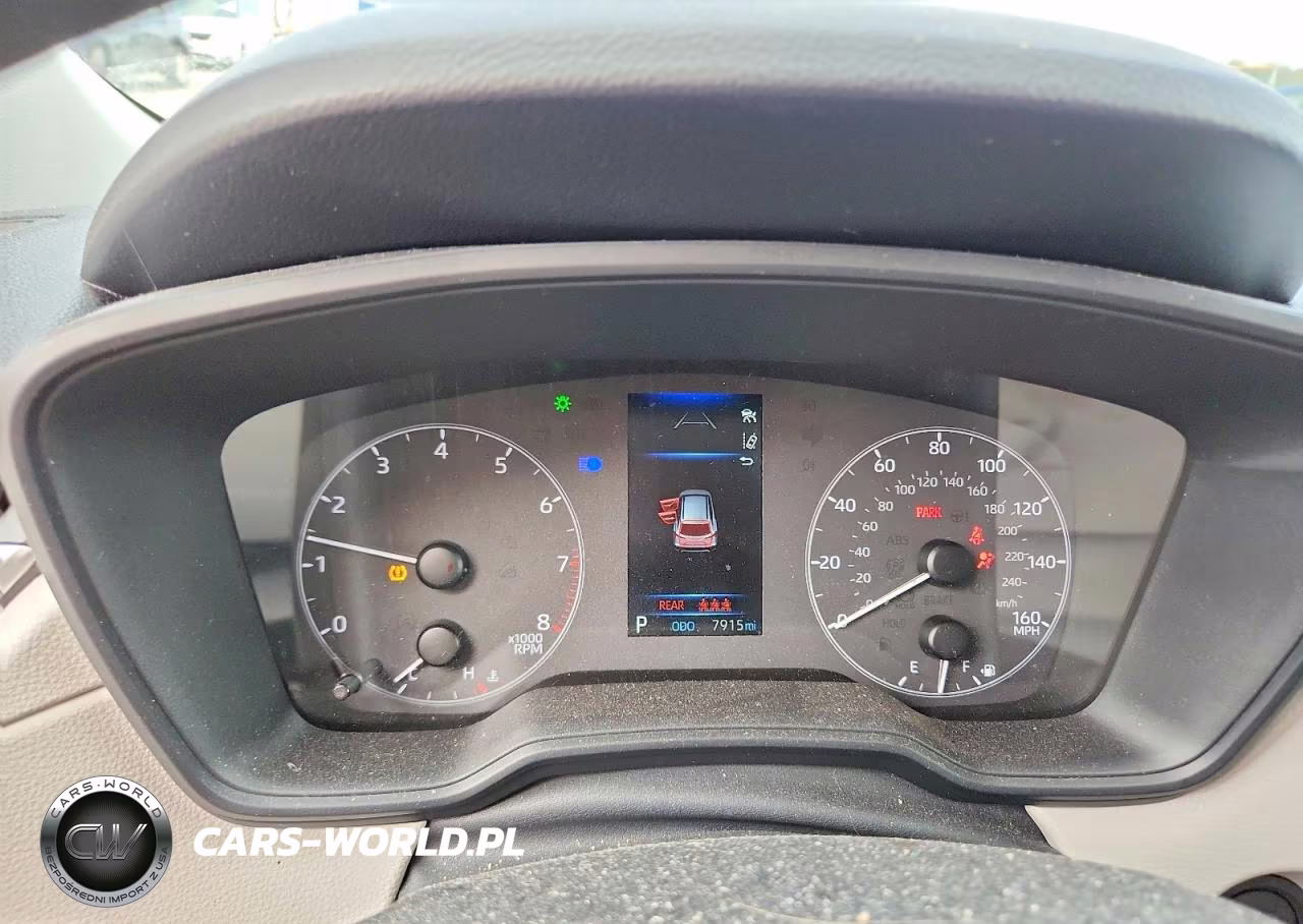 2025 Toyota Corolla Cross Le VIN:7MUCAABGXSV135566 - 9