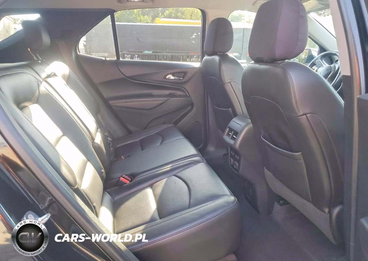 2018 Chevrolet Equinox Premier VIN:2GNAXWEX0J6330391 - 10