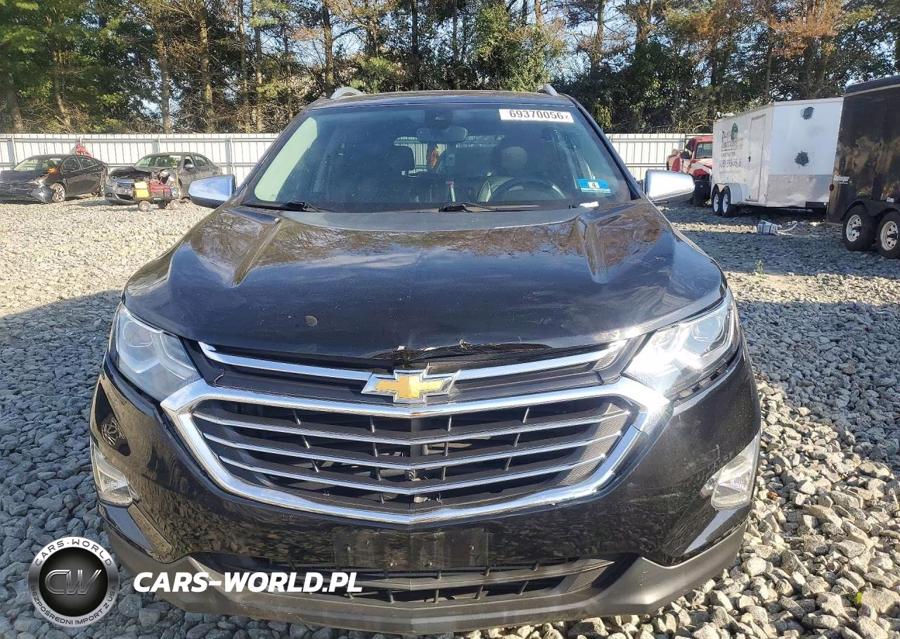 2018 Chevrolet Equinox Premier VIN:2GNAXWEX0J6330391 - 5