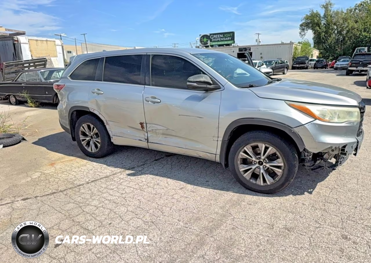 2016 Toyota Highlander Le Plus VIN:5TDBKRFH4GS255097 - 13