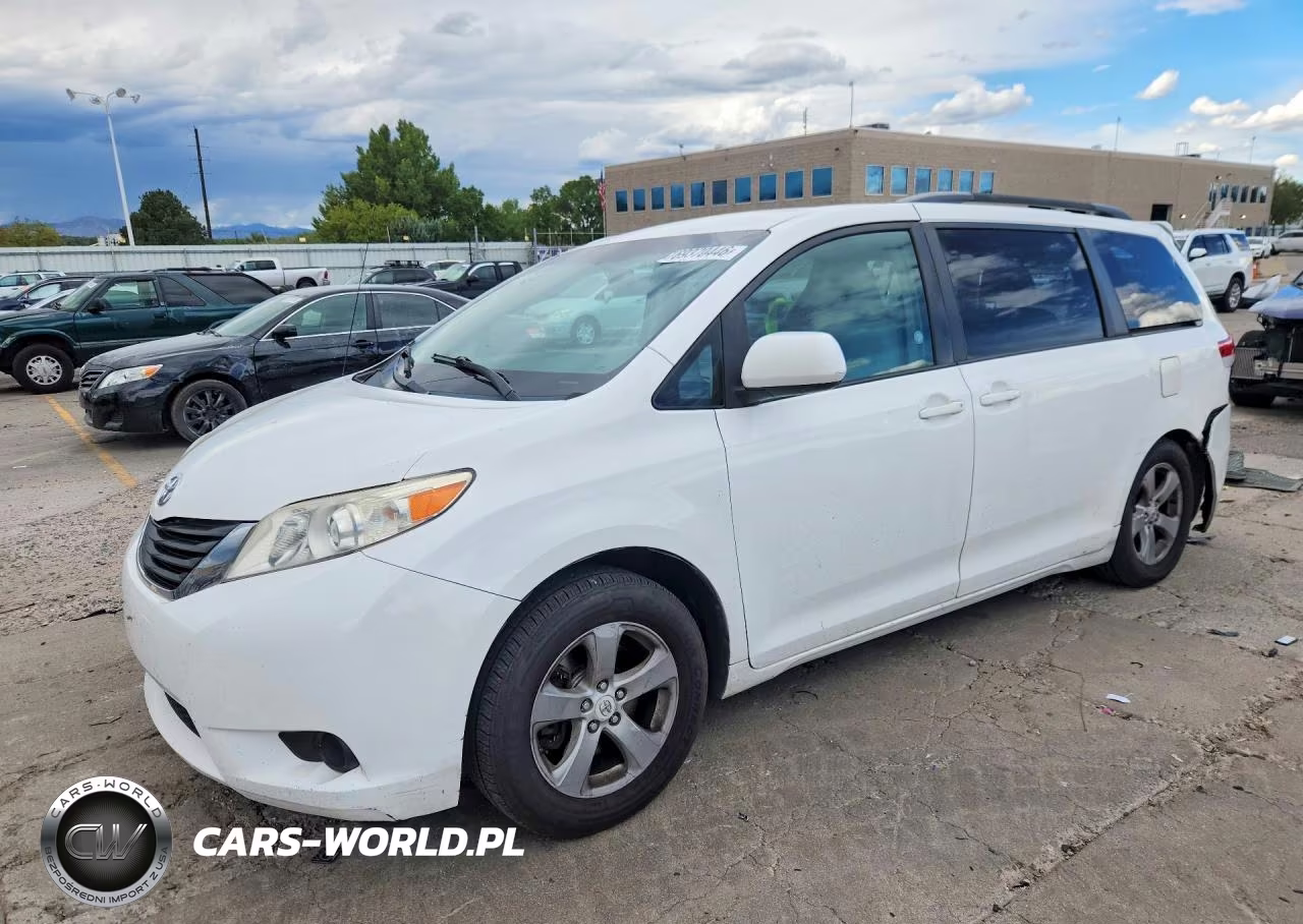 2012 Toyota Sienna Le