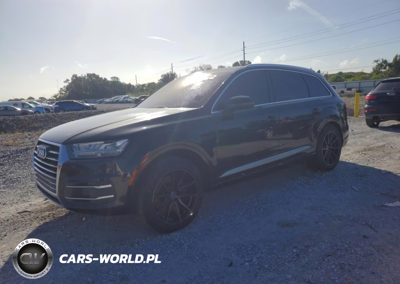 2017 Audi Q7 Premium Plus VIN:WA1LAAF77HD047142 - 1