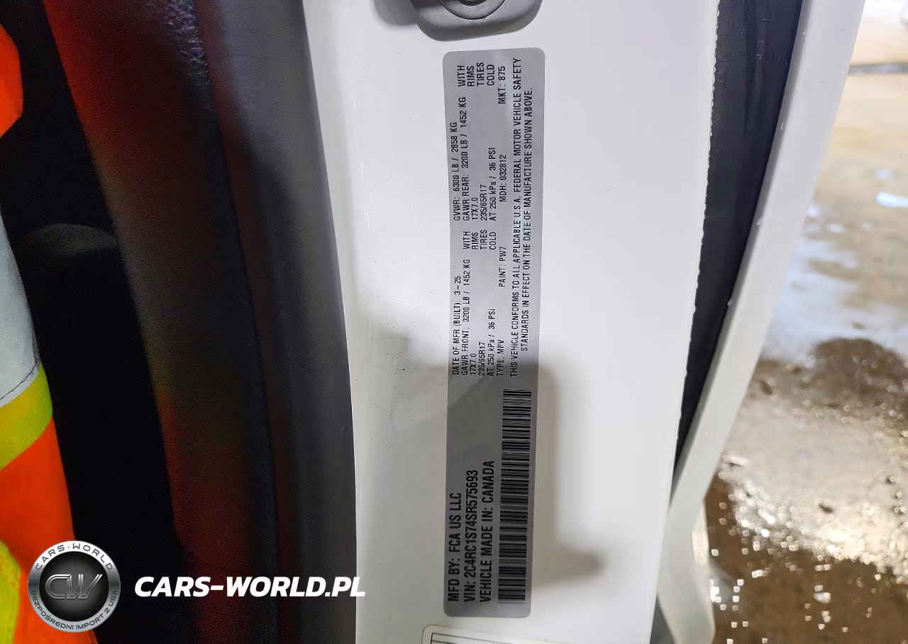 2025 Chrysler Pacifica Hybrid Select VIN:2C4RC1S74SR575693 - 14