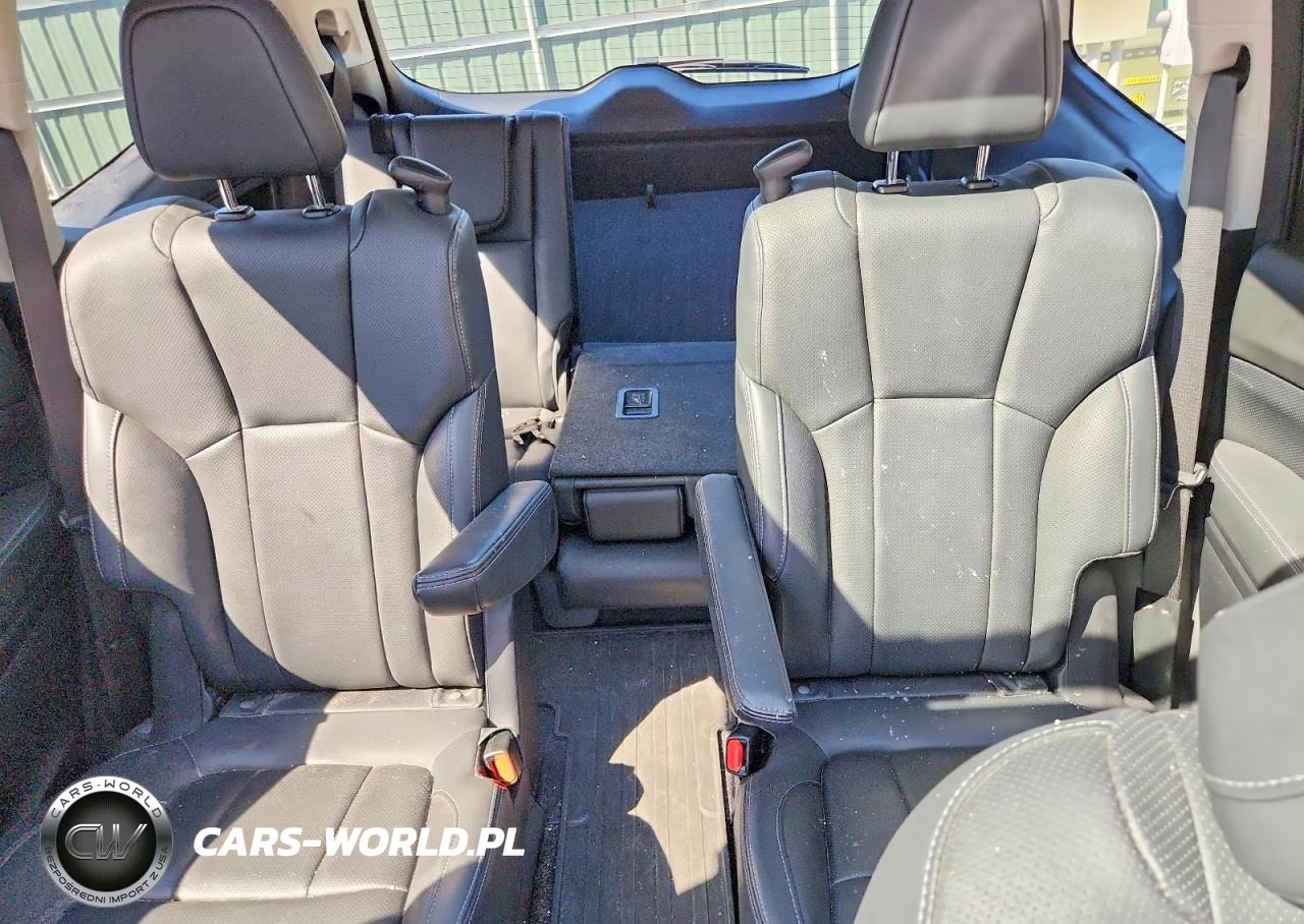 2023 Subaru Ascent Touring VIN:4S4WMAWD4P3441746 - 10