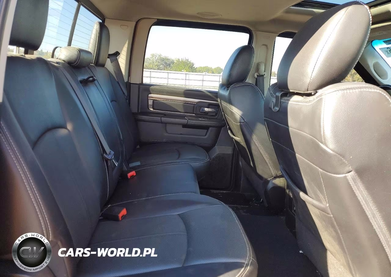 2018 Ram 1500 Sport VIN:1C6RR7MT2JS213975 - 10