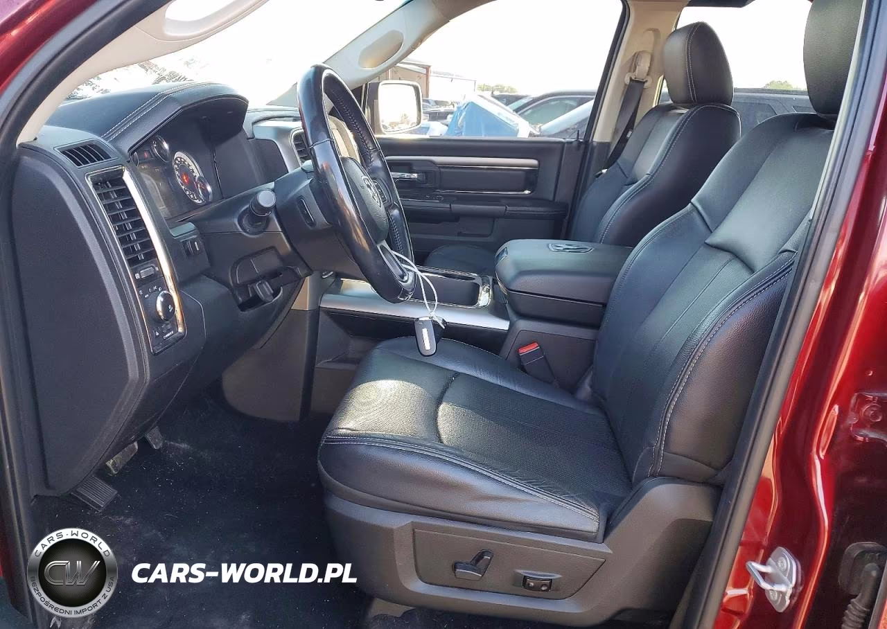 2018 Ram 1500 Sport VIN:1C6RR7MT2JS213975 - 7