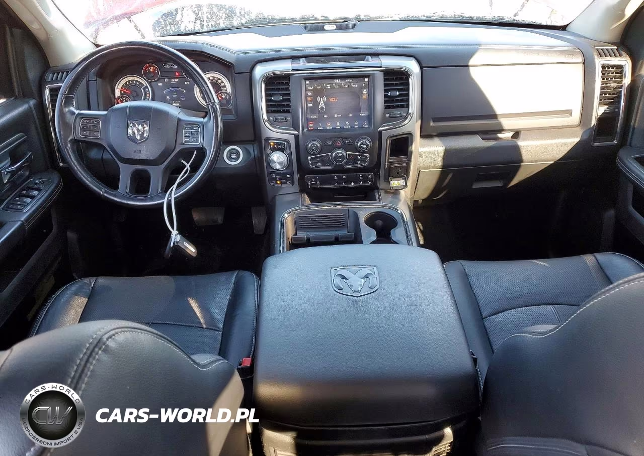 2018 Ram 1500 Sport VIN:1C6RR7MT2JS213975 - 9