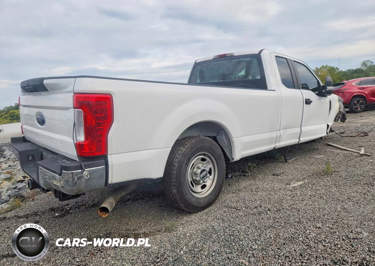 2019 Ford F250 Super Duty VIN:1FT7X2A65KEG63692 - 3