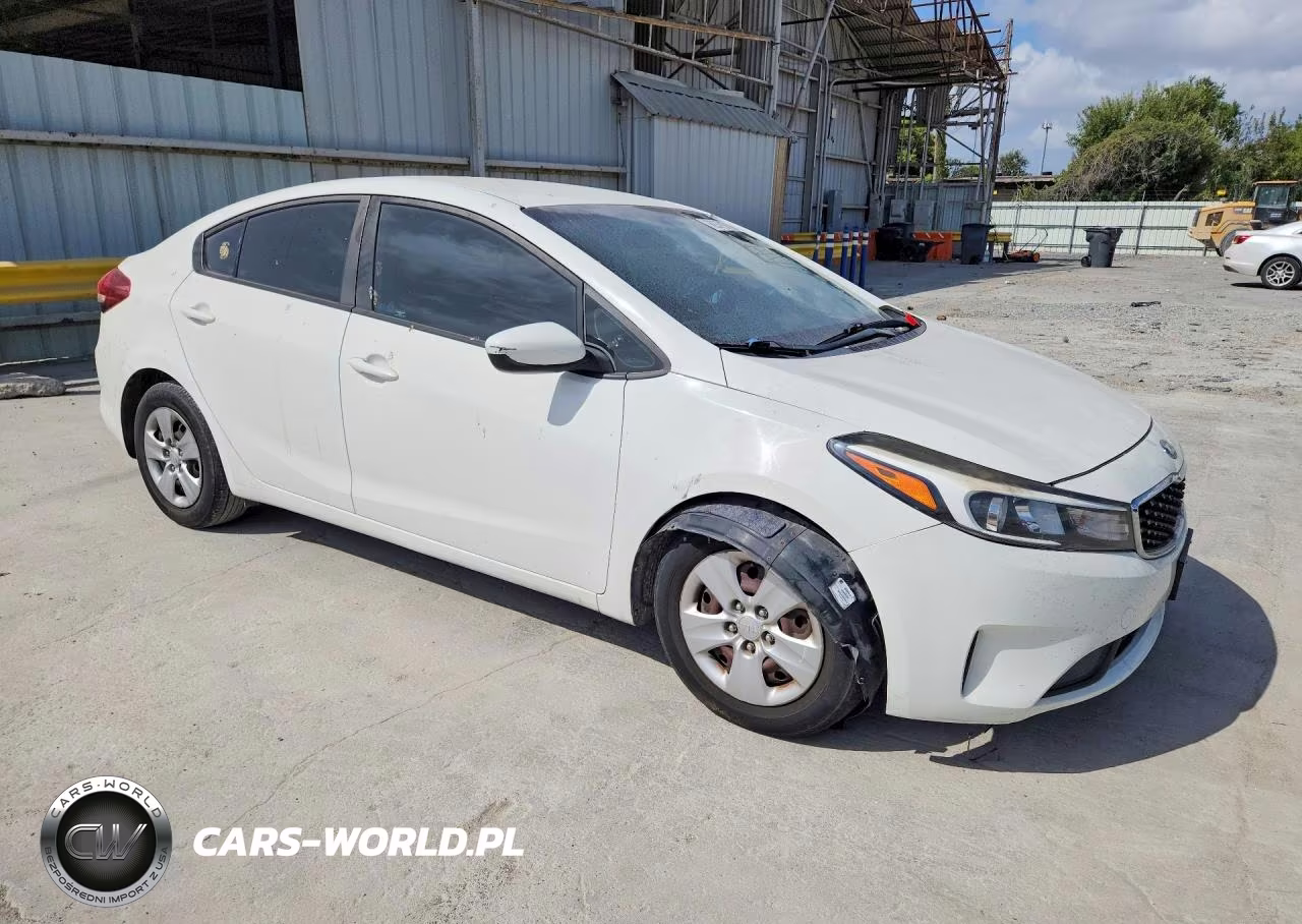 2017 Kia Forte Lx VIN:3KPFK4A79HE027921 - 4
