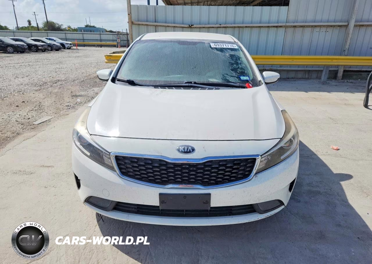 2017 Kia Forte Lx VIN:3KPFK4A79HE027921 - 5