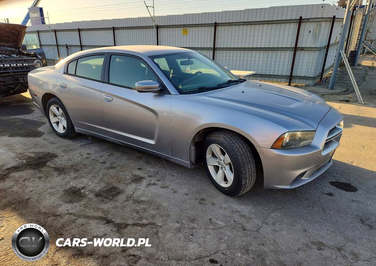 2013 Dodge Charger Se VIN:2C3CDXBGXDH563342 - 4