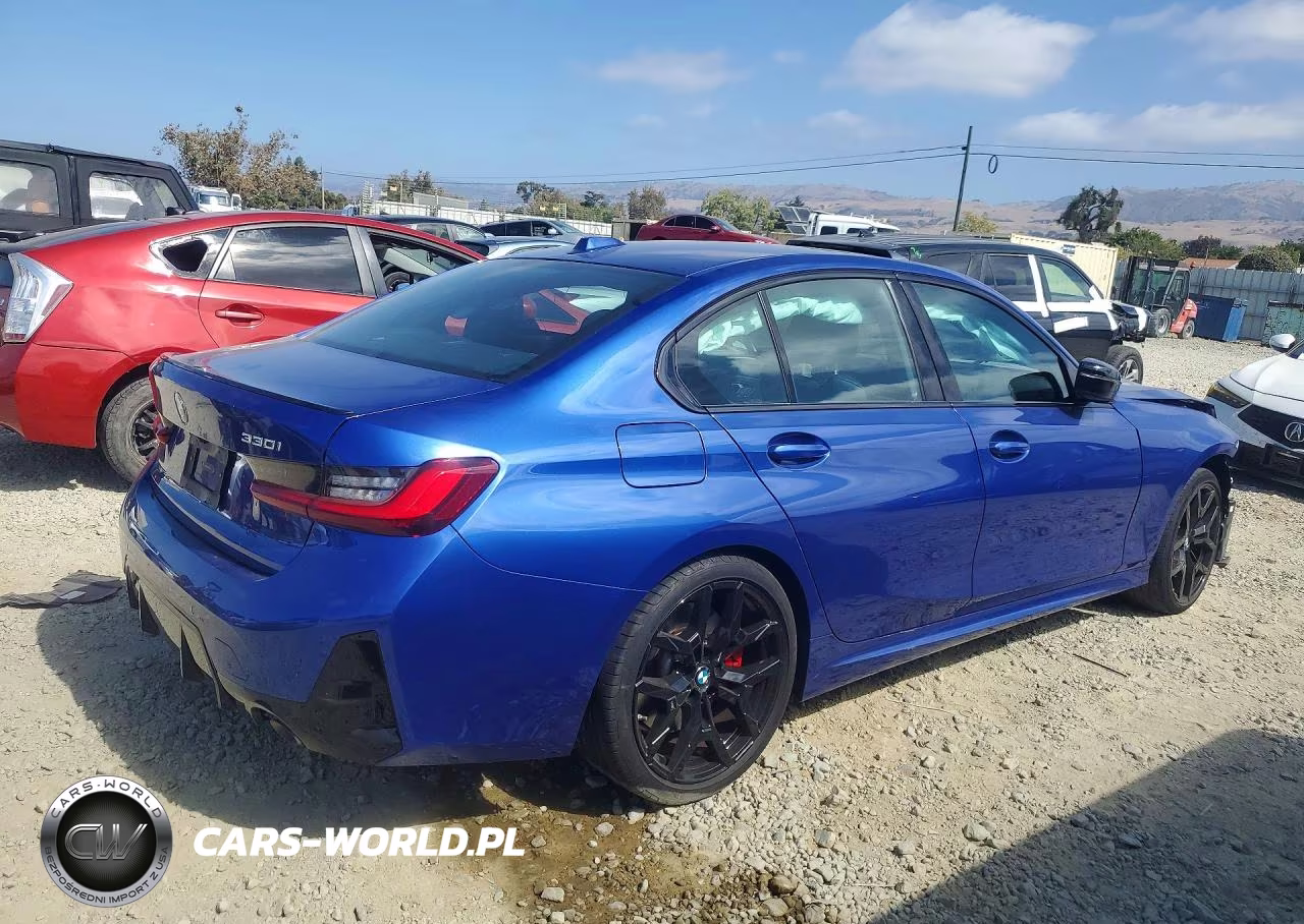 2025 BMW 330I VIN:3MW69CW01S8F01414 - 3