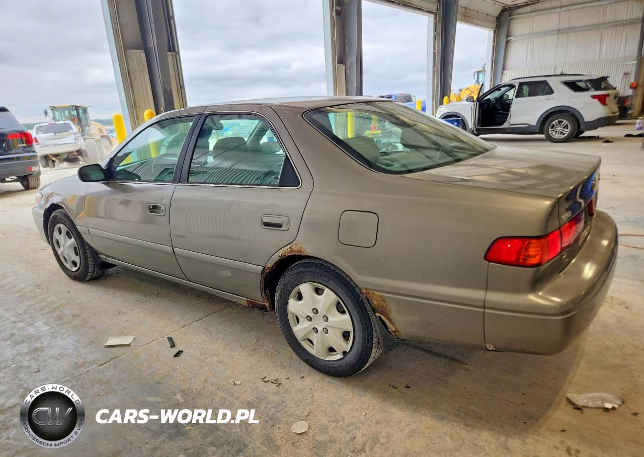 2001 Toyota Camry Ce VIN:4T1BG22K31U088692 - 2