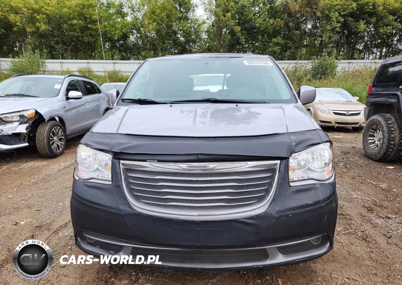 2016 Chrysler Town & Country Touring VIN:2C4RC1BG9GR149084 - 5
