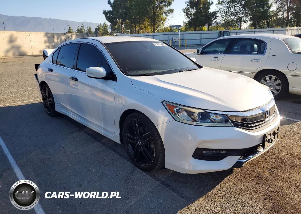 2016 Honda Accord Sport VIN:1HGCR2F59GA213407 - 4