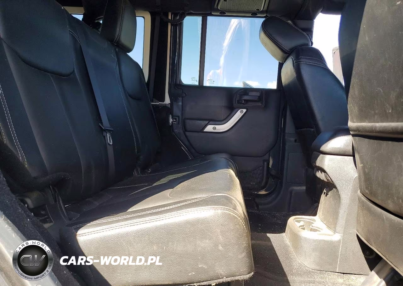 2016 Jeep Wrangler Unlimited Sahara VIN:1C4BJWEG8GL239173 - 11