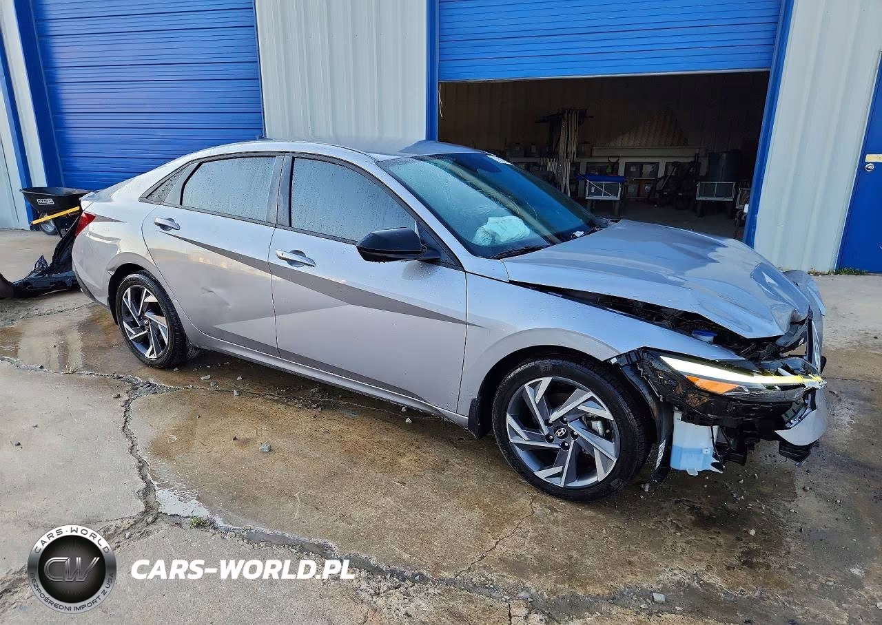 2025 Hyundai Elantra Sel Sport VIN:KMHLM4DG4SU069944 - 4