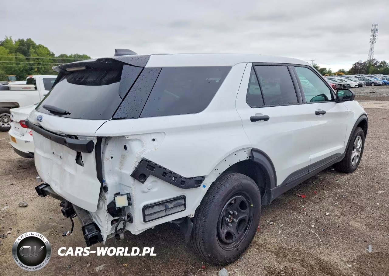 2025 Ford Explorer Police Interceptor VIN:1FM5K8AB4SGB92530 - 3