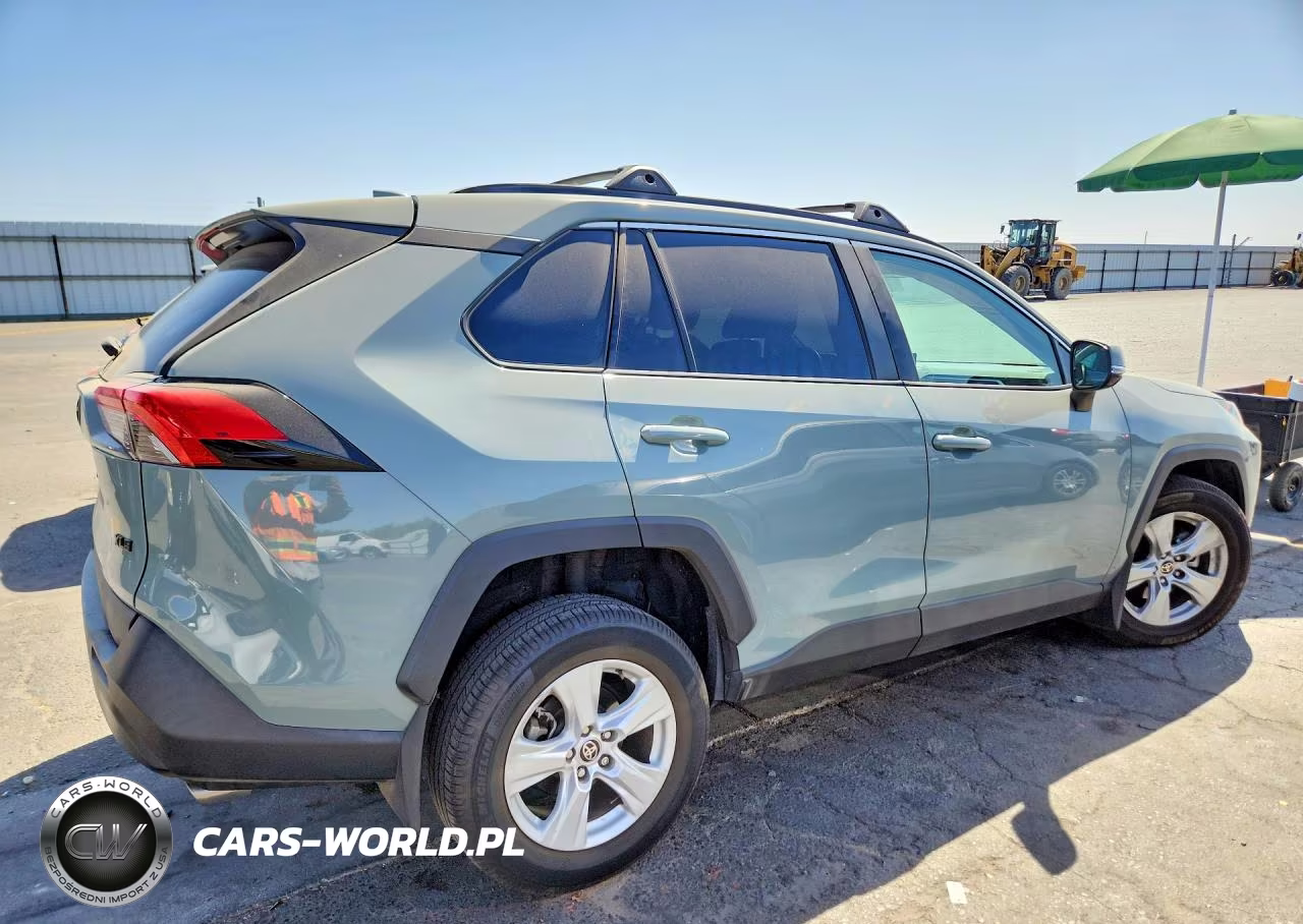 2021 Toyota Rav4 Xle VIN:2T3W1RFV2MW159148 - 3