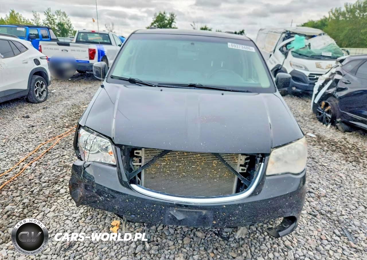 2015 Chrysler Town & Country Touring VIN:2C4RC1BG4FR520957 - 5