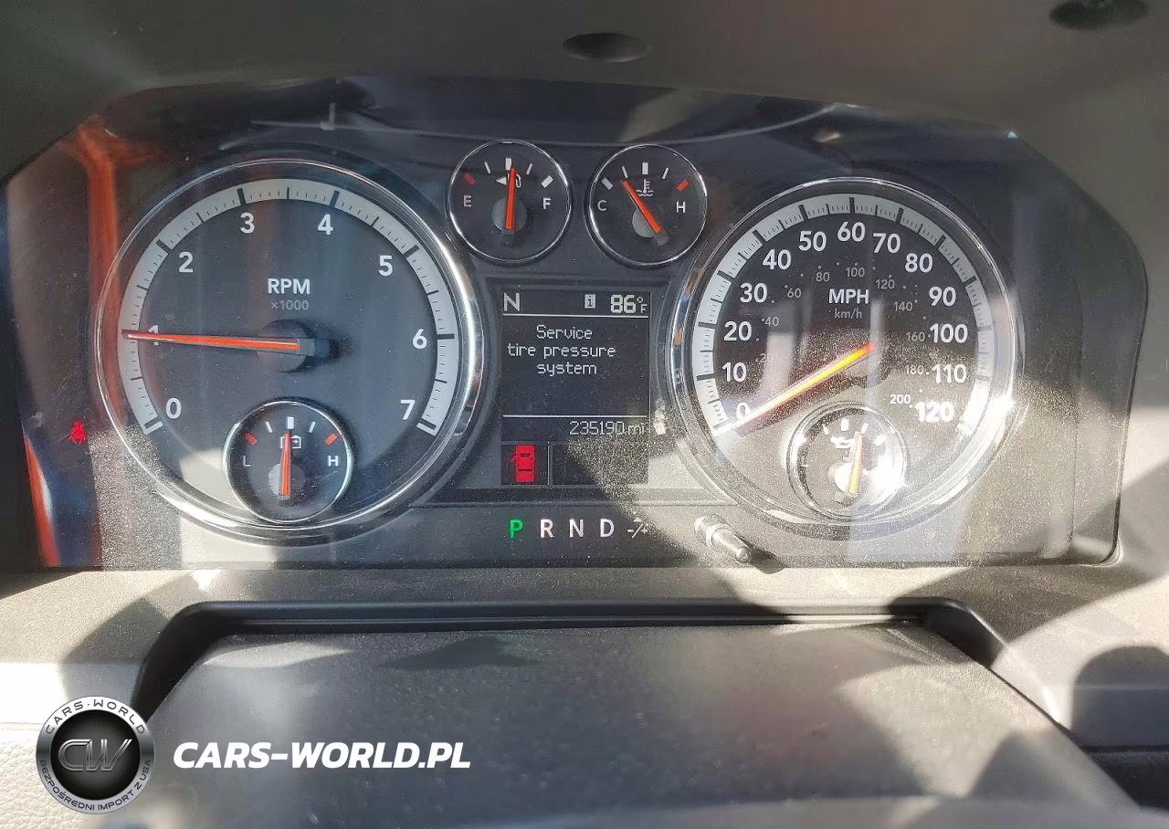 2010 Dodge Ram 1500 VIN:1D7RV1CT1AS108921 - 9