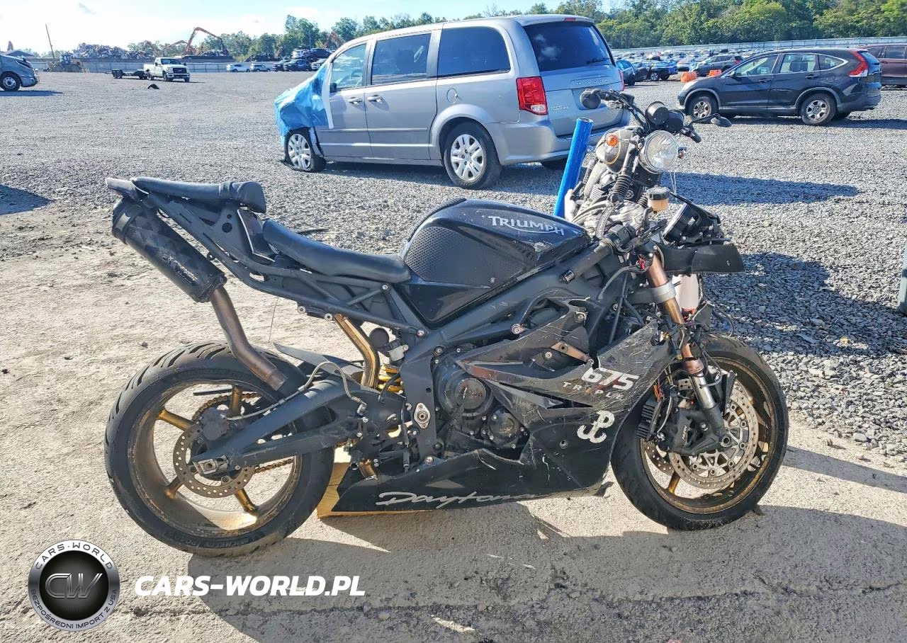 2009 Triumph Motorcycle Daytona 675 – zdjęcie 1 z 9